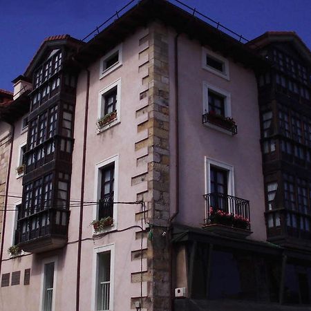 Apartamentos Ebro Рейноса Экстерьер фото