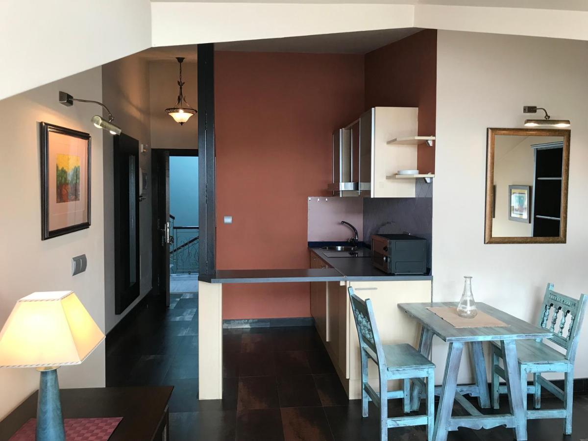 Apartamentos Ebro Рейноса Экстерьер фото