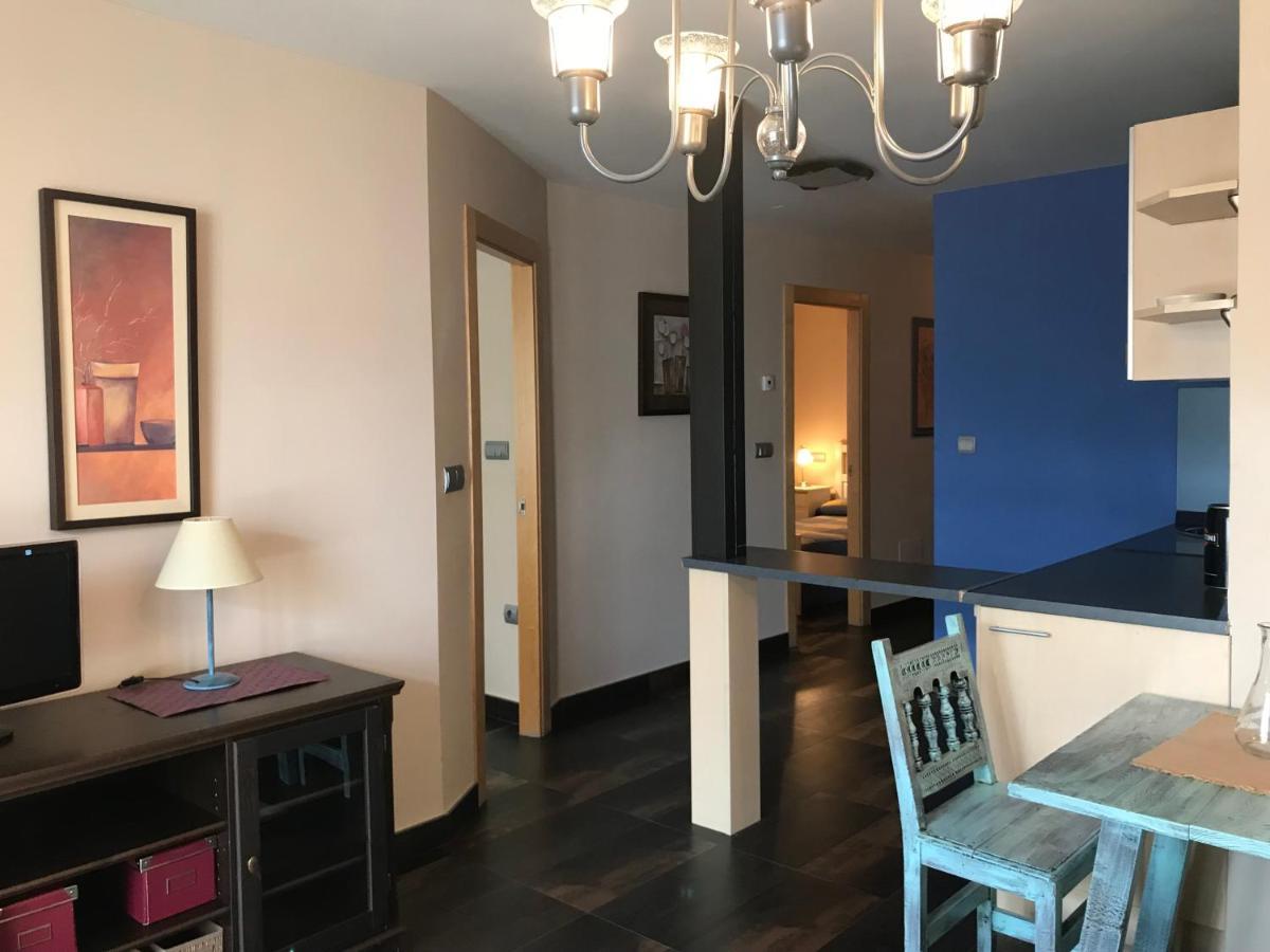 Apartamentos Ebro Рейноса Экстерьер фото