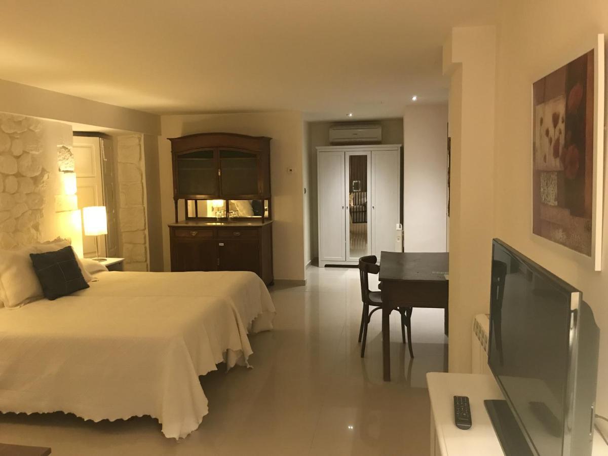 Apartamentos Ebro Рейноса Экстерьер фото